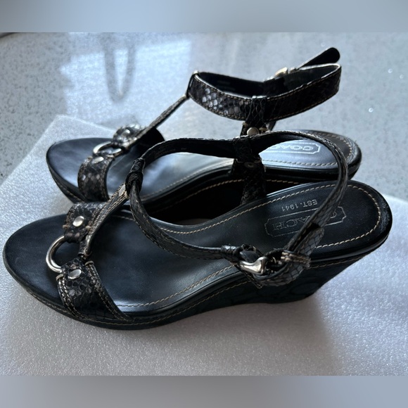 COACH PreLoved Black Wedges - Size 8 - Picture 6 of 9